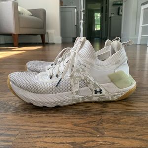 Men’s Under Armour sneakers